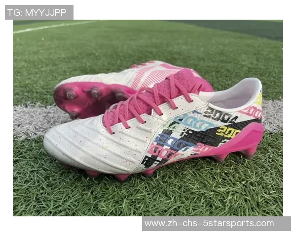 李宁足球鞋助力球场表现全面提升，体验专业运动装备的魅力与舒适